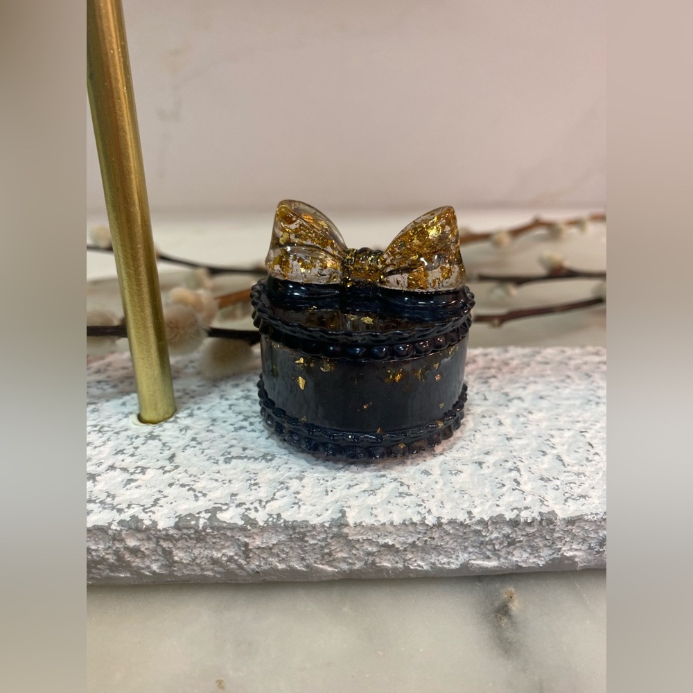 Handmade epoxy Trinket container. Bow Trinket jewelry box.
